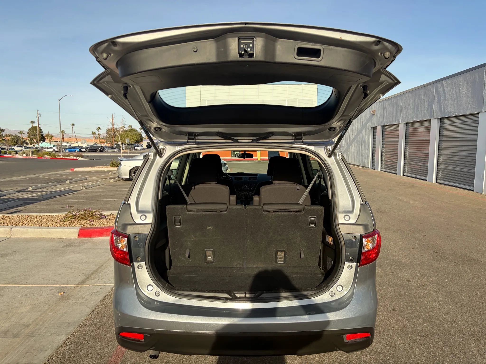 Used 2014 MAZDA MAZDA5 Sport image 9