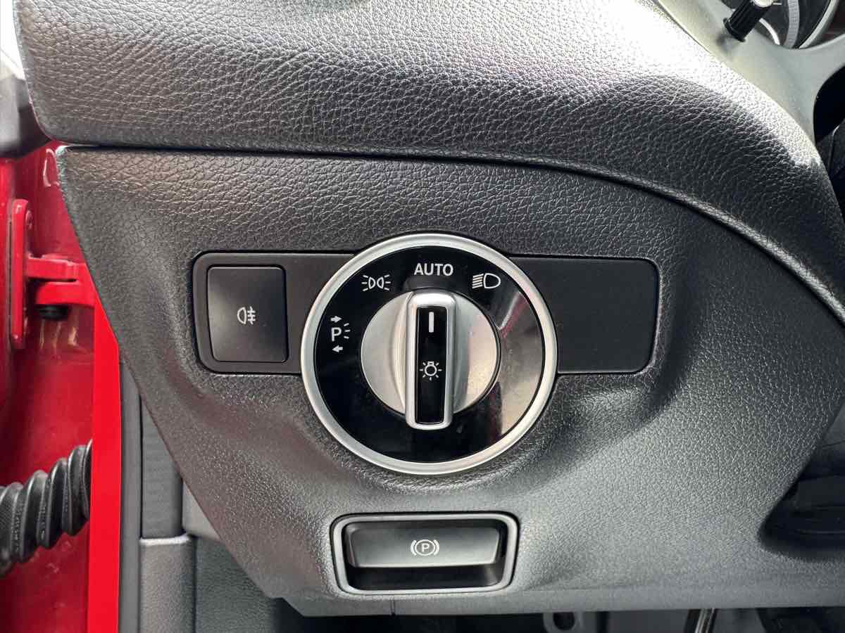Used 2017 Mercedes-Benz CLA 250 image 10