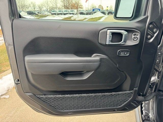 New 2026 Jeep Gladiator Sport AWD/4WD image 8