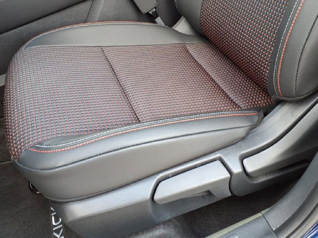 New 2026 Nissan Kicks SR w/ SR Premium Package FWD image 5