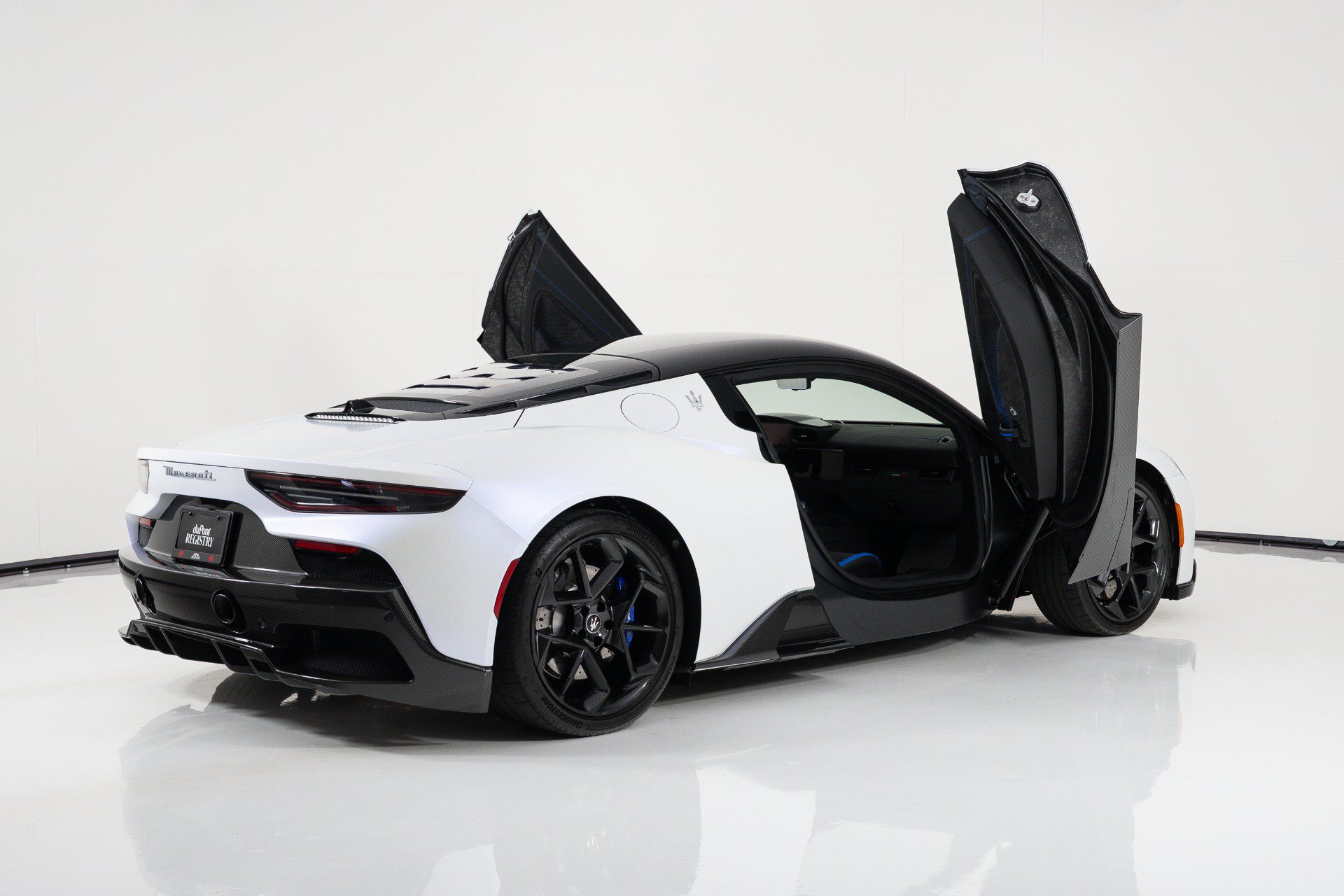 Used 2022 Maserati MC20 Coupe RWD image 4