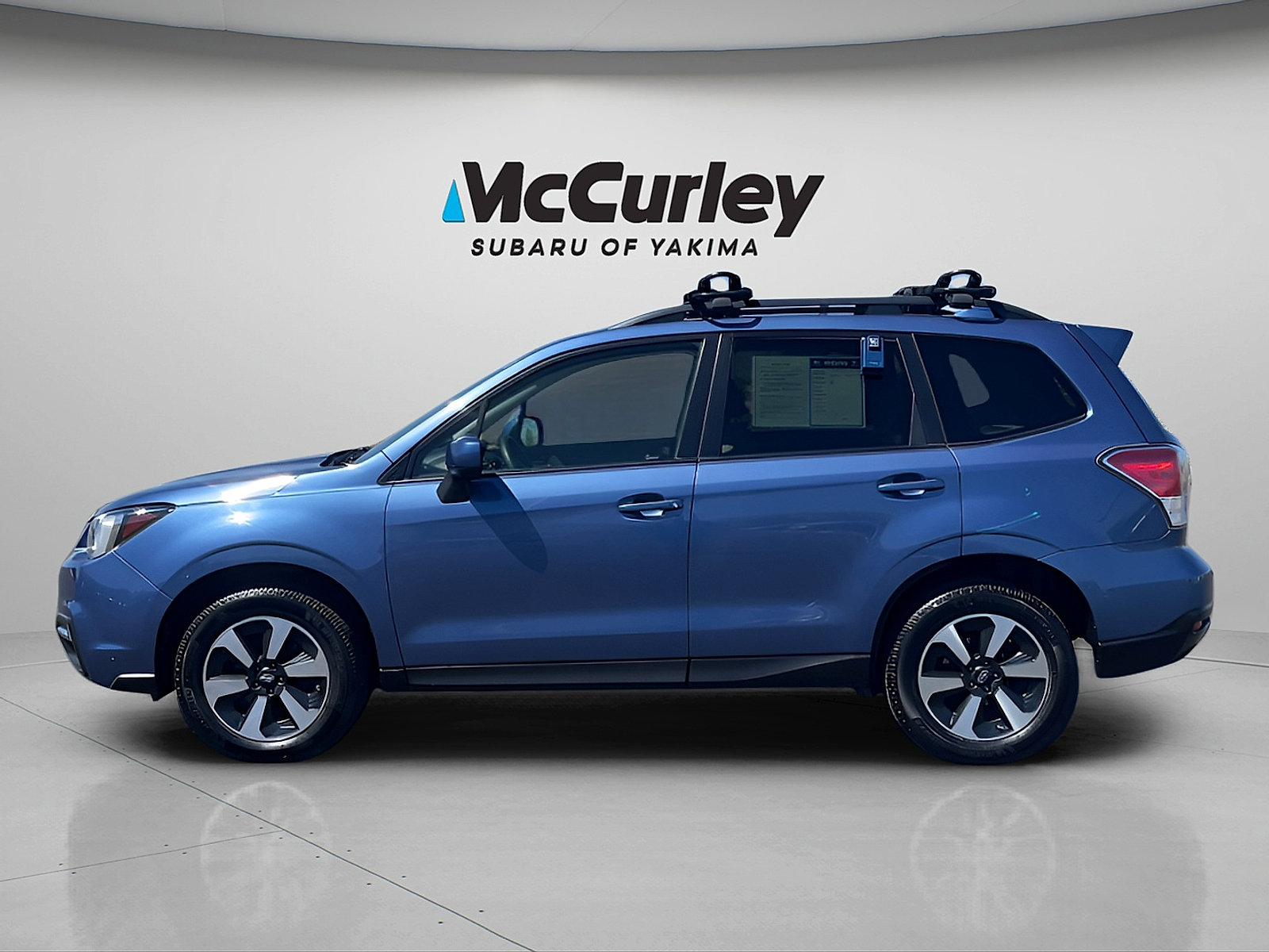 Used 2017 Subaru Forester 2.5i Premium w/ All-Weather Package AWD/4WD image 3