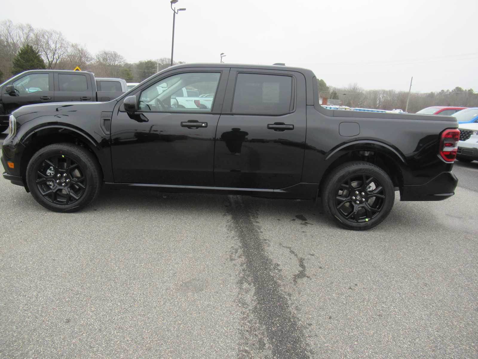 New 2026 Ford Maverick Lobo AWD/4WD image 8