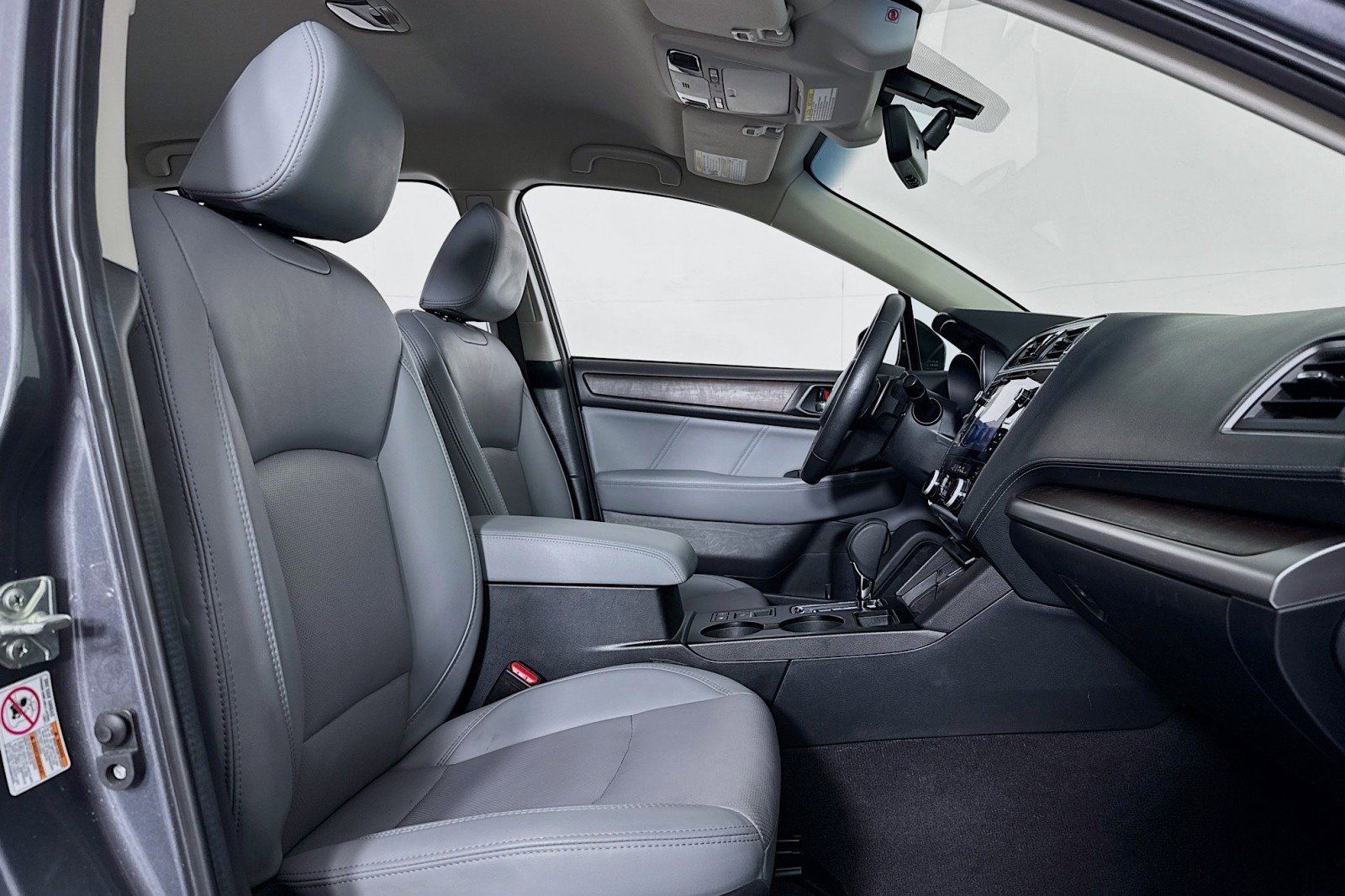 Used 2019 Subaru Outback 2.5i Limited w/ Popular Package #2 image 6