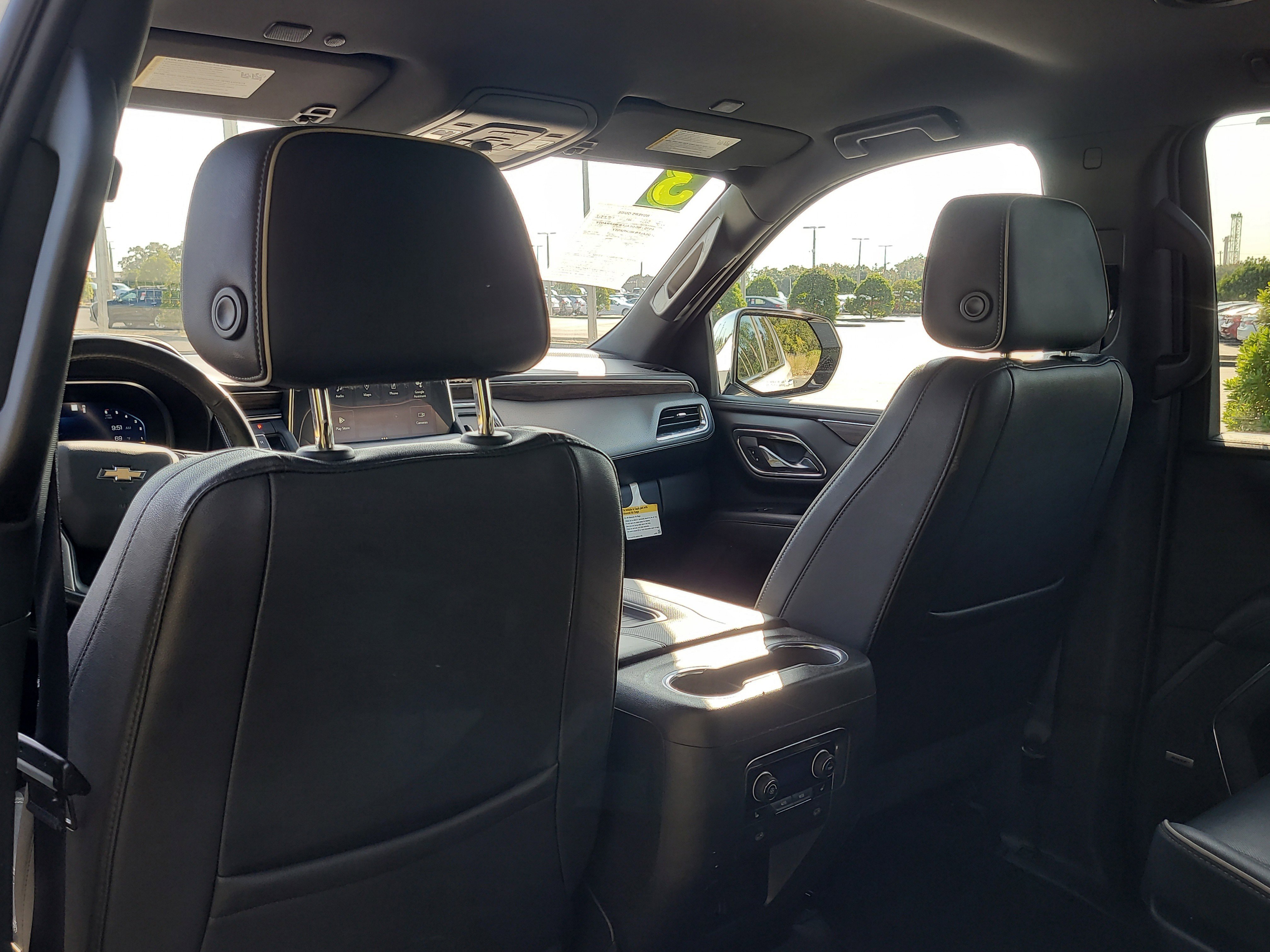 Used 2023 Chevrolet Suburban Premier image 15