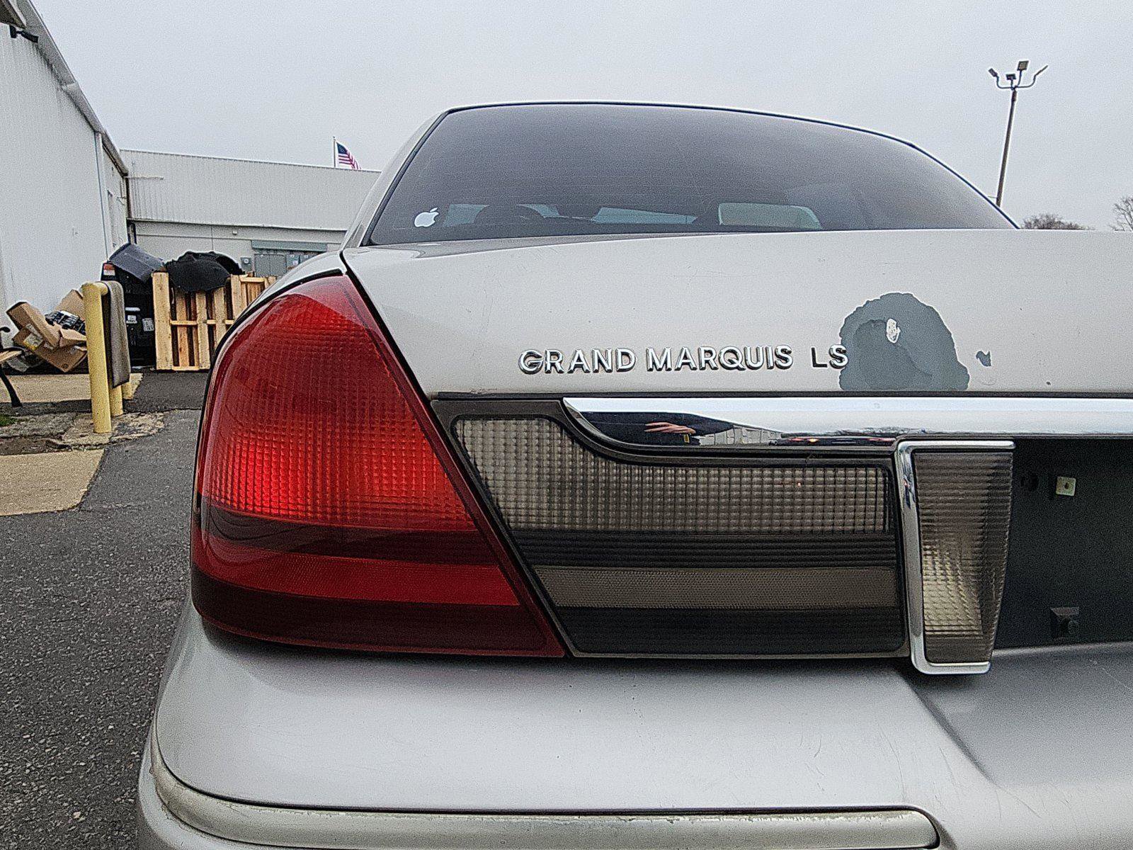 Used 2006 Mercury Grand Marquis LS image 10