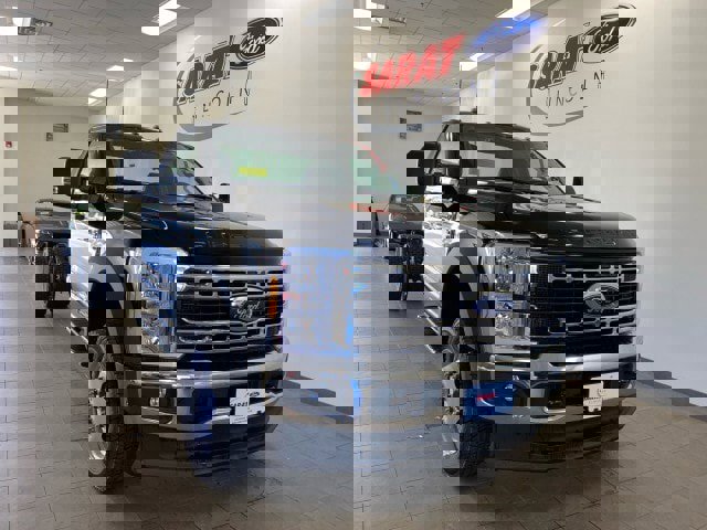 New 2024 Ford F550 4x4 Regular Cab Super Duty image 2