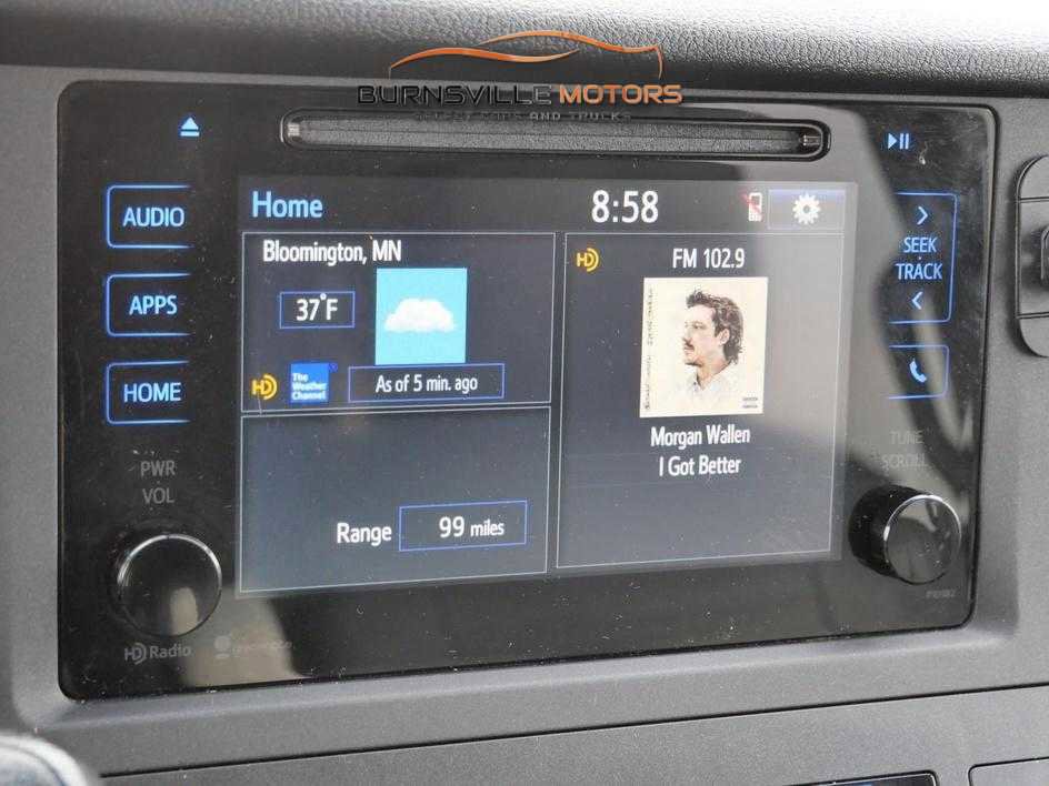 Used 2015 Toyota Sienna LE AWD/4WD image 21