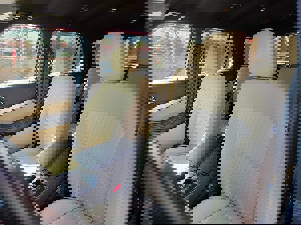 Used 2016 Ford Explorer FWD image 23