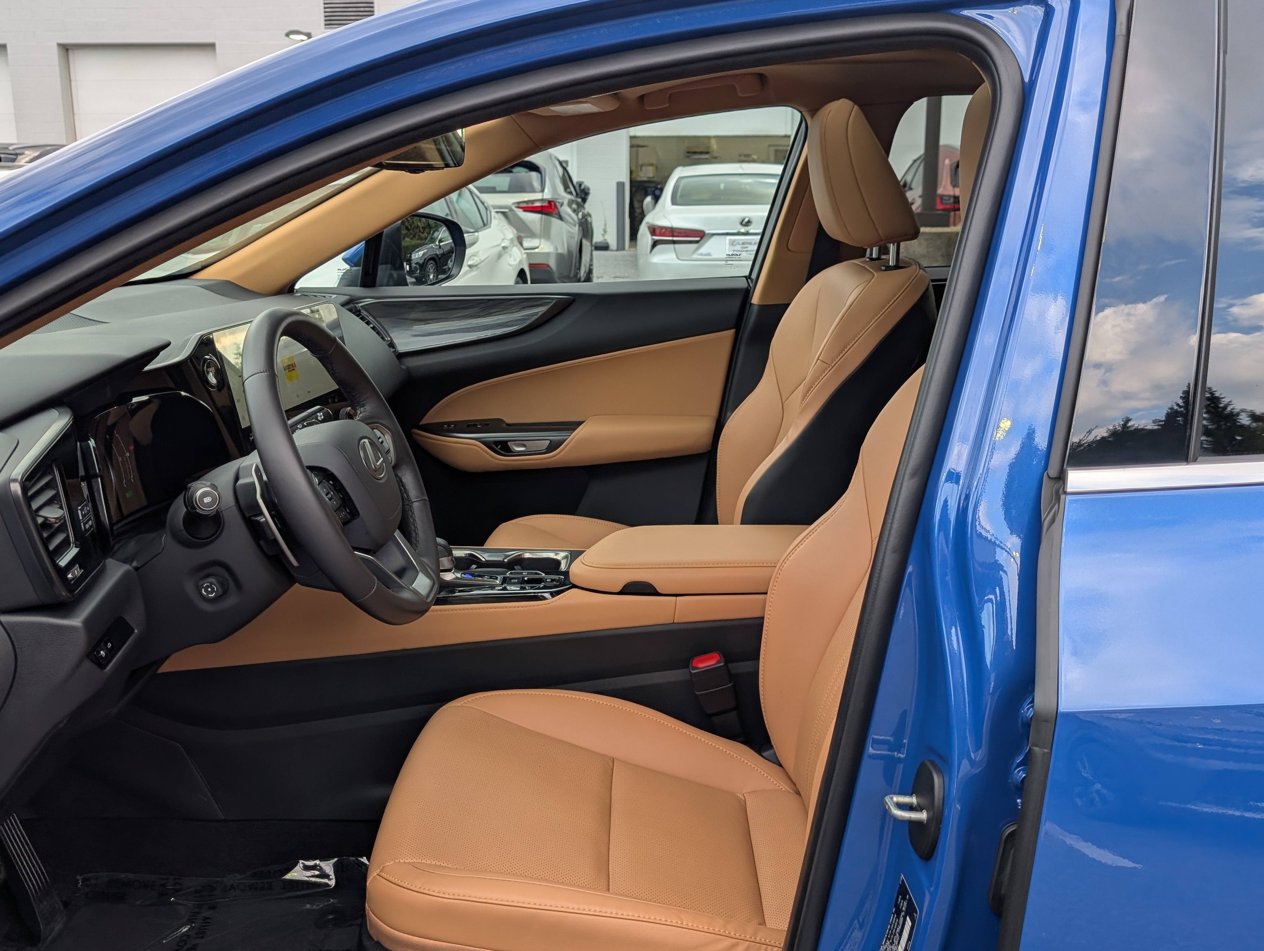 Certified 2025 Lexus NX 350h AWD w/ Cold Area Package image 16
