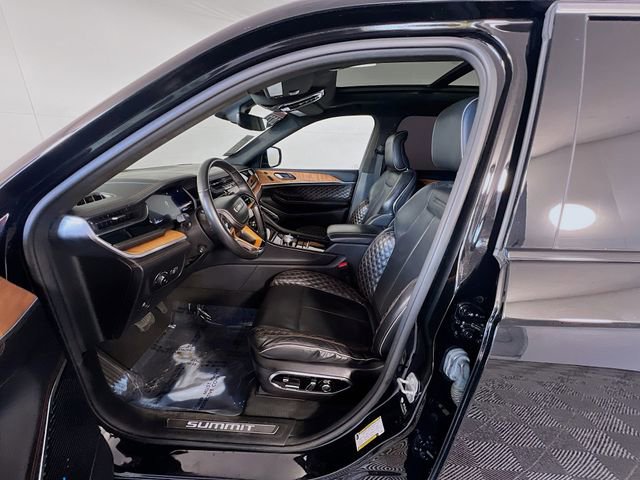 Used 2022 Jeep Grand Cherokee Summit image 10