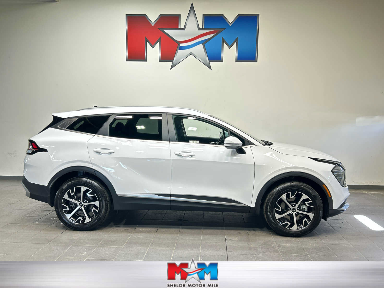 Used 2024 Kia Sportage EX