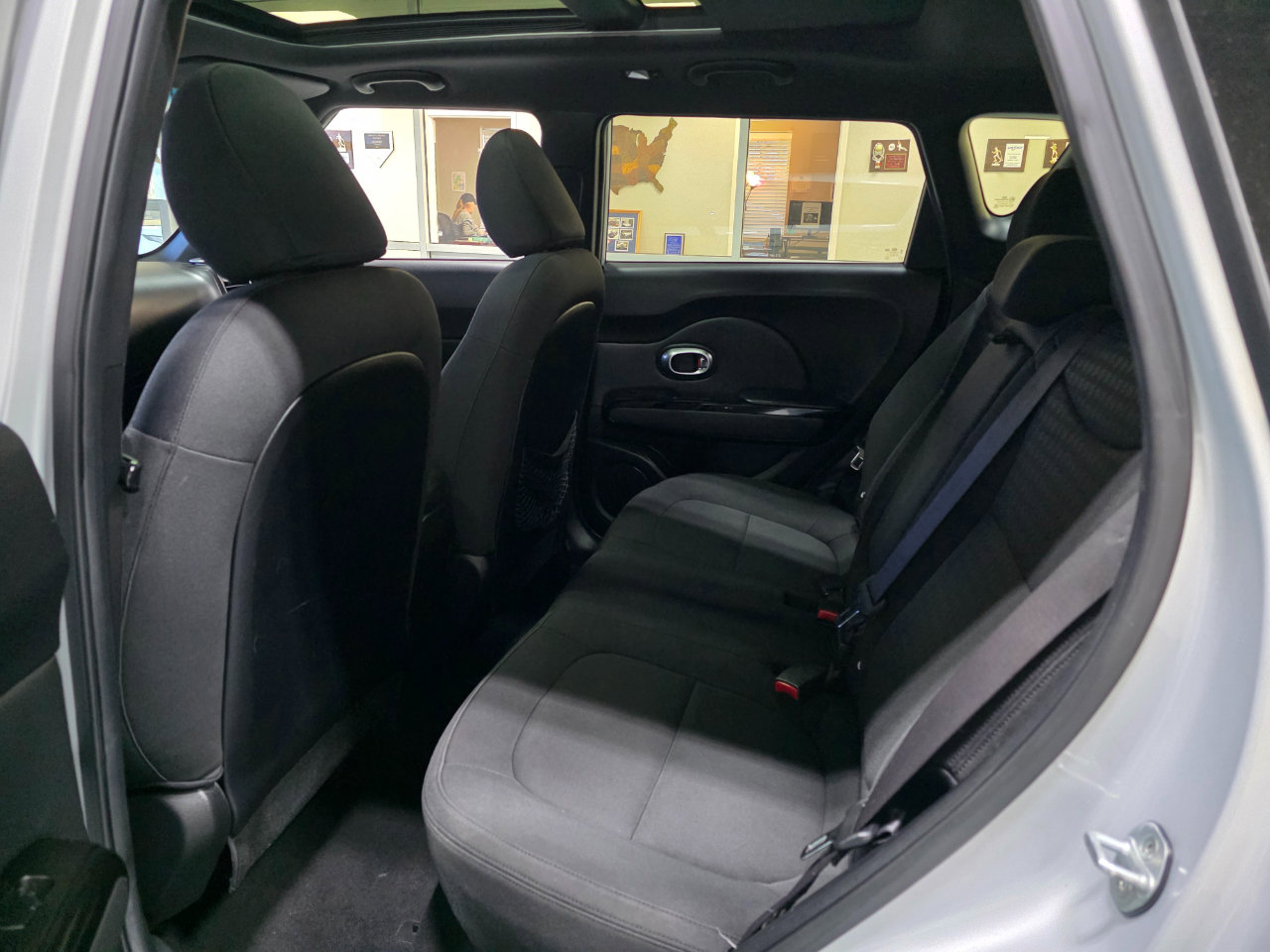 Used 2014 Kia Soul ! w/ Sun & Sound Package image 17