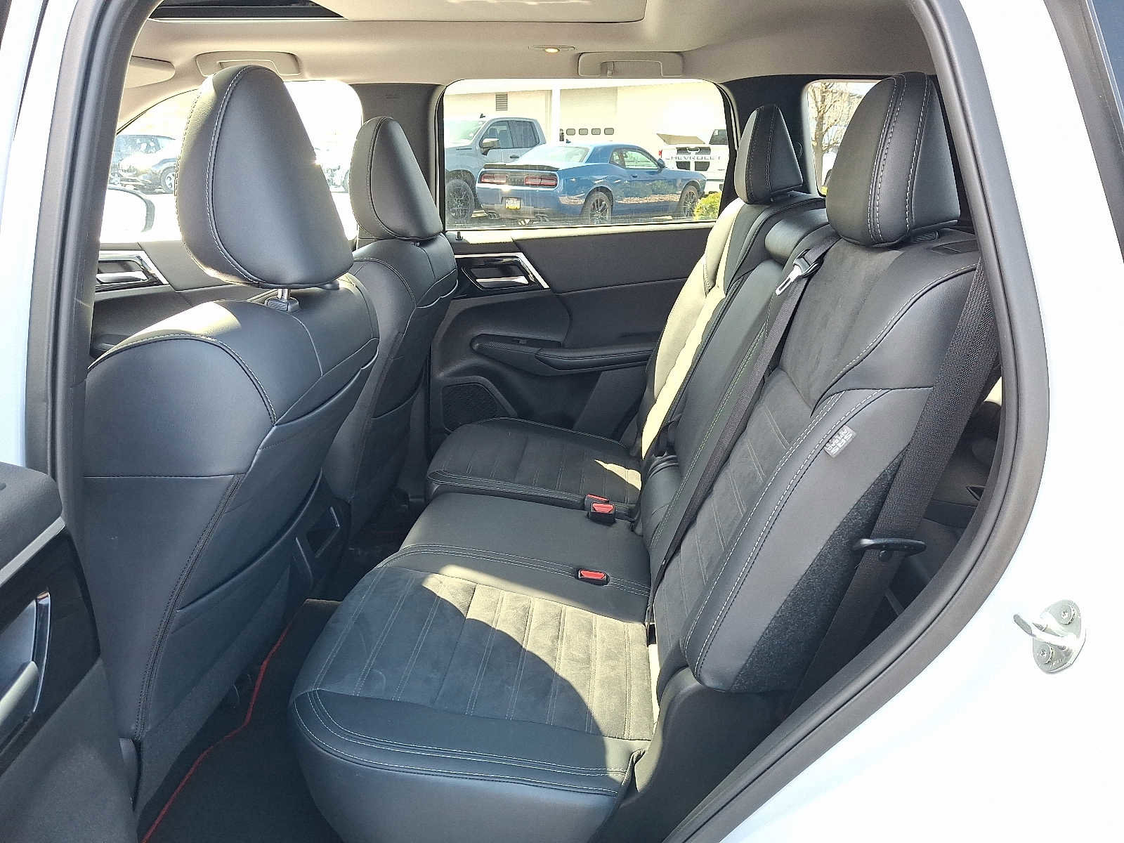 Used 2024 Mitsubishi Outlander Ralliart AWD/4WD image 10