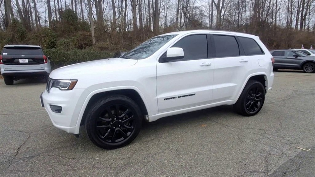 Used 2021 Jeep Grand Cherokee Laredo X image 4