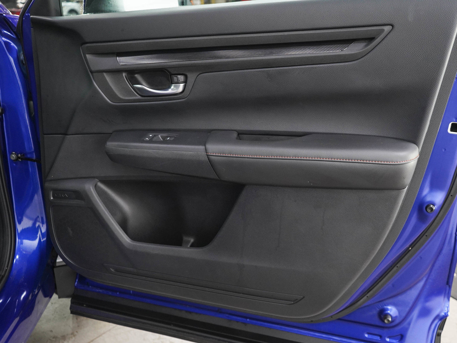 Used 2025 Honda CR-V Sport image 9