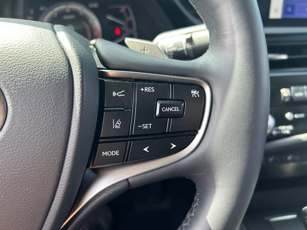 Used 2023 Lexus ES 350 w/ Premium Package FWD image 18