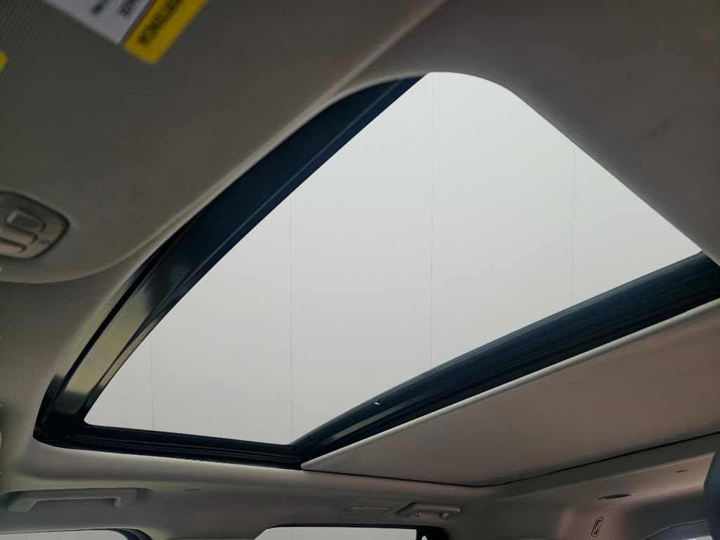 Used 2019 Ford Expedition Platinum image 18