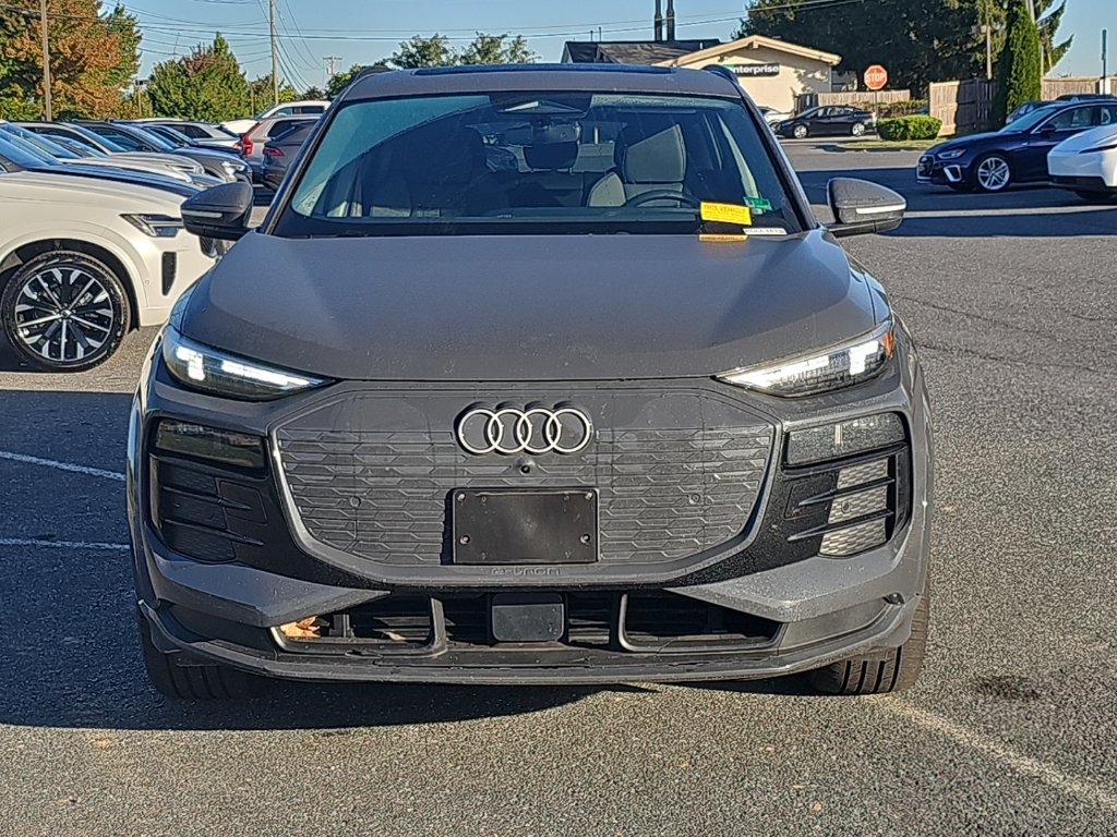 Used 2025 Audi Q6 e-tron Premium Plus w/ Premium Plus AWD/4WD image 17