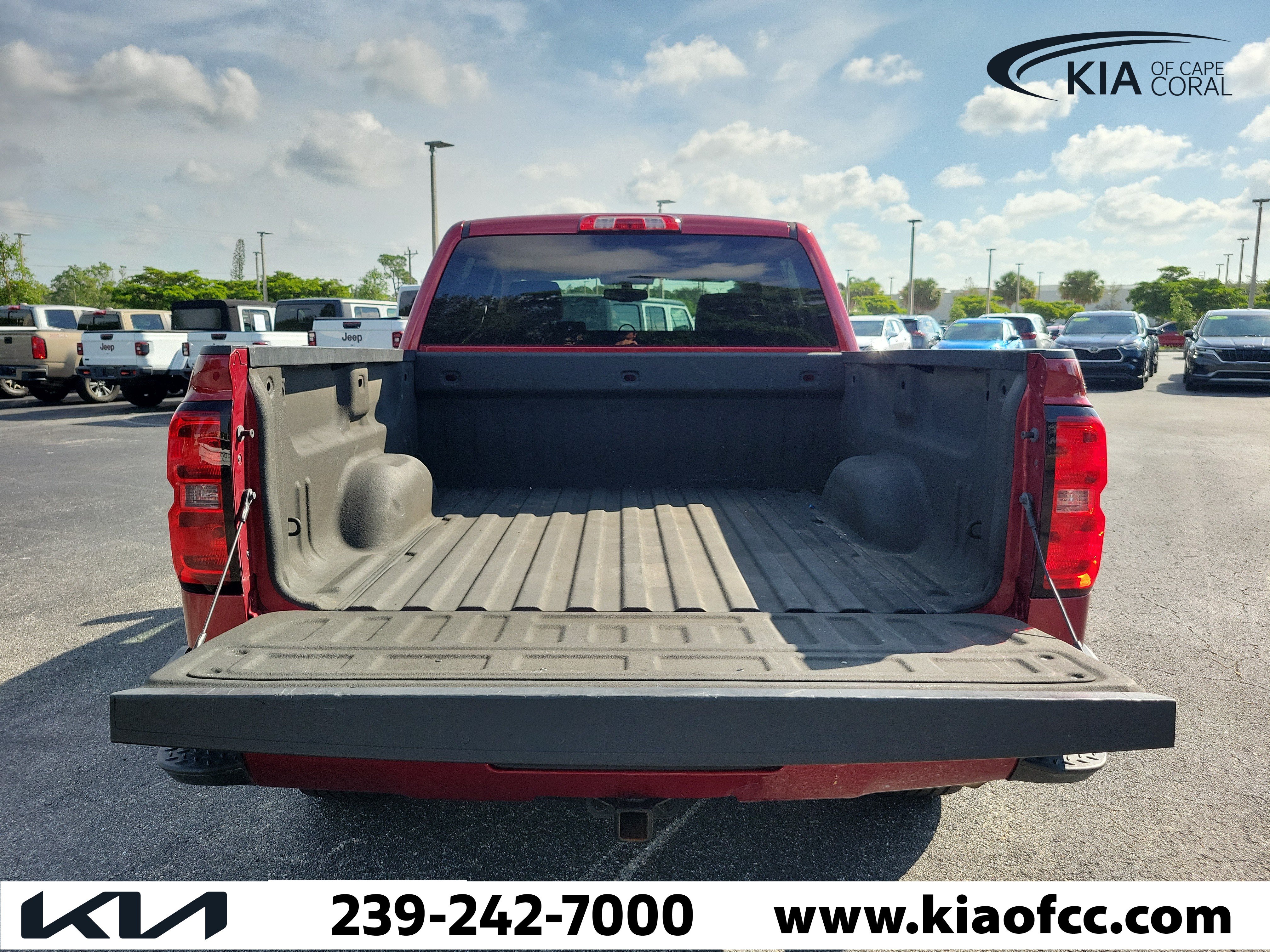 Used 2018 Chevrolet Silverado 1500 LT w/ Texas Edition AWD/4WD image 13