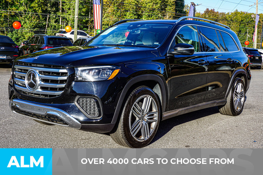 Used 2025 Mercedes-Benz GLS 450 4MATIC image 2
