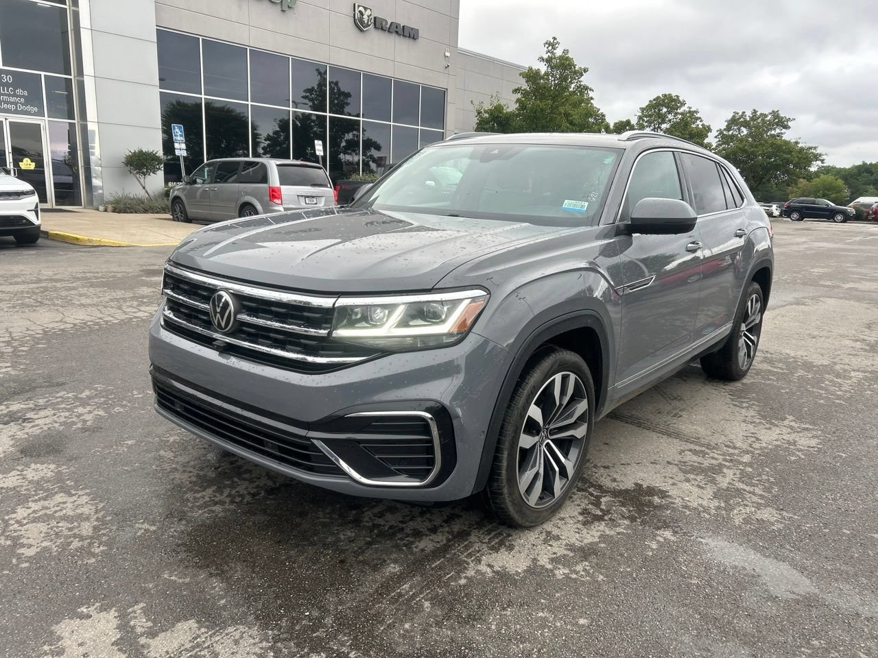 Used 2021 Volkswagen Atlas Cross Sport SEL Premium R-Line AWD/4WD image 7