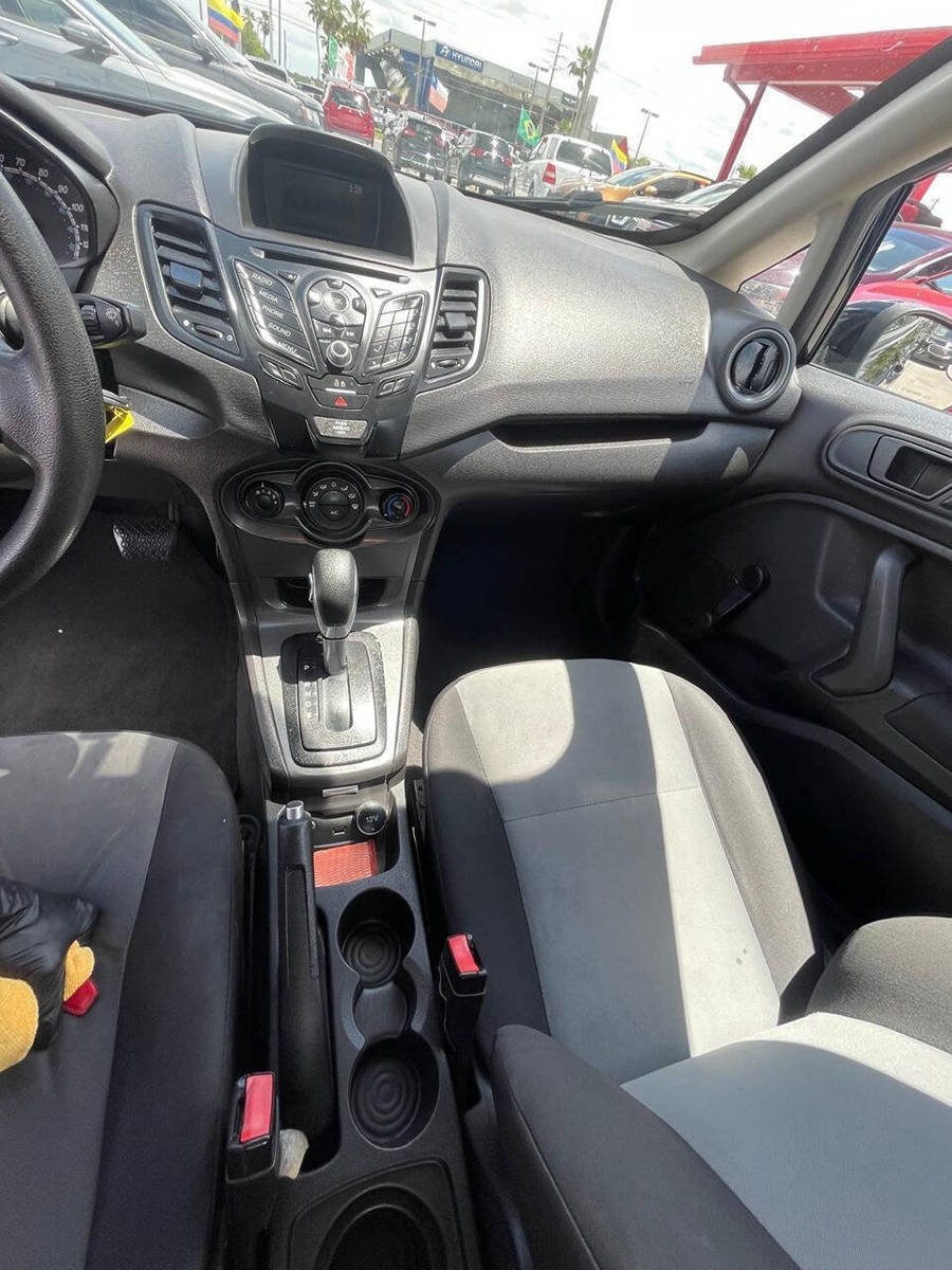 Used 2019 Ford Fiesta S FWD image 9