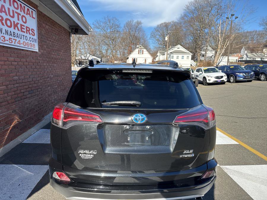 Used 2017 Toyota RAV4 XLE w/ All Weather Liner Package AWD/4WD image 10