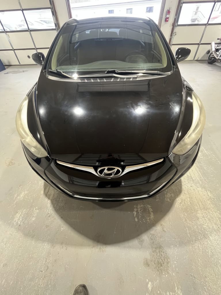 Used 2016 Hyundai Elantra SE image 3