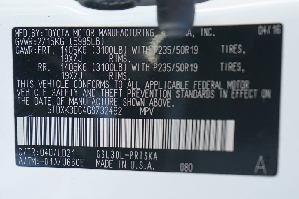 Used 2016 Toyota Sienna SE image 48