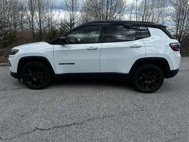 Used 2022 Jeep Compass Latitude w/ Convenience Group FWD image 8