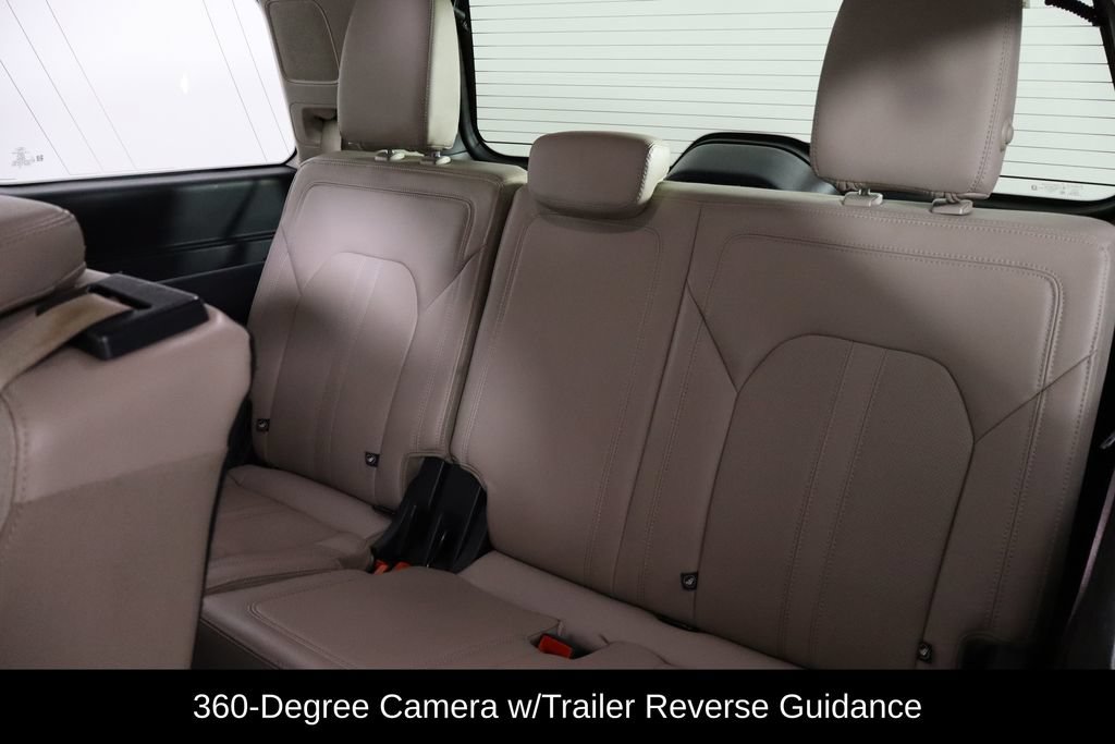 Used 2023 Ford Expedition Limited AWD/4WD image 17
