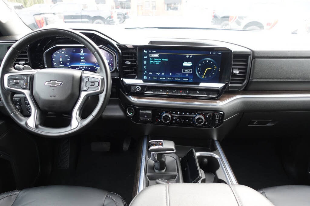 Used 2024 Chevrolet Silverado 1500 RST AWD/4WD image 45