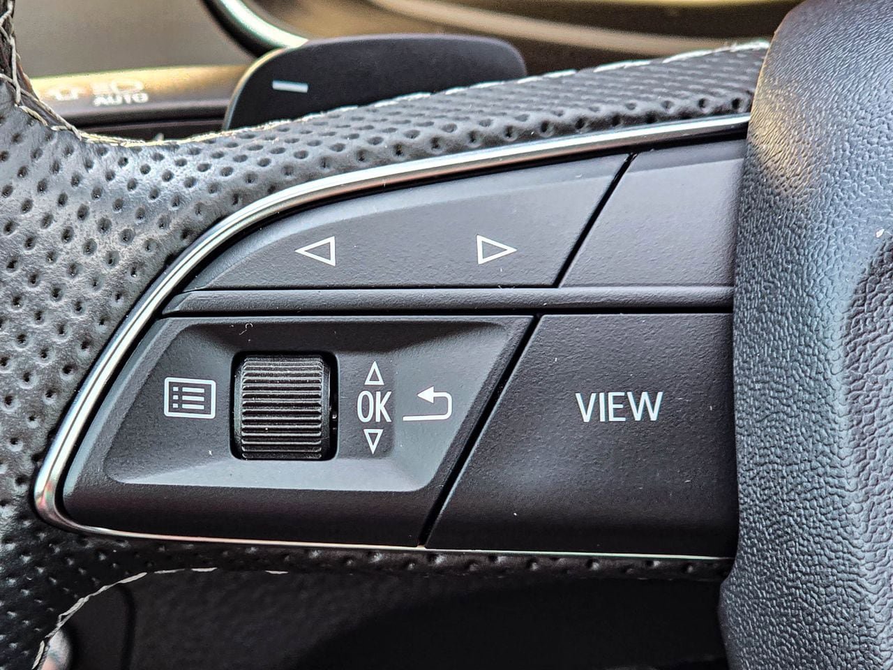 Used 2024 Audi SQ5 Prestige AWD/4WD image 24