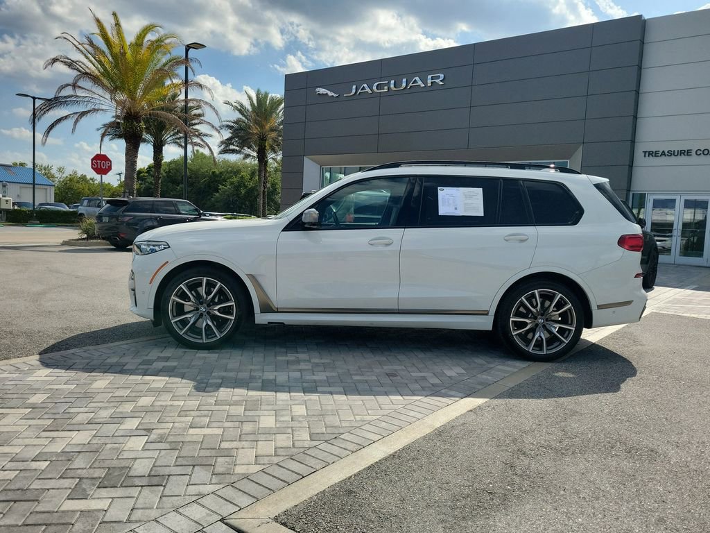 Used 2022 BMW X7 M50i w/ Dynamic Handling Package AWD/4WD image 2
