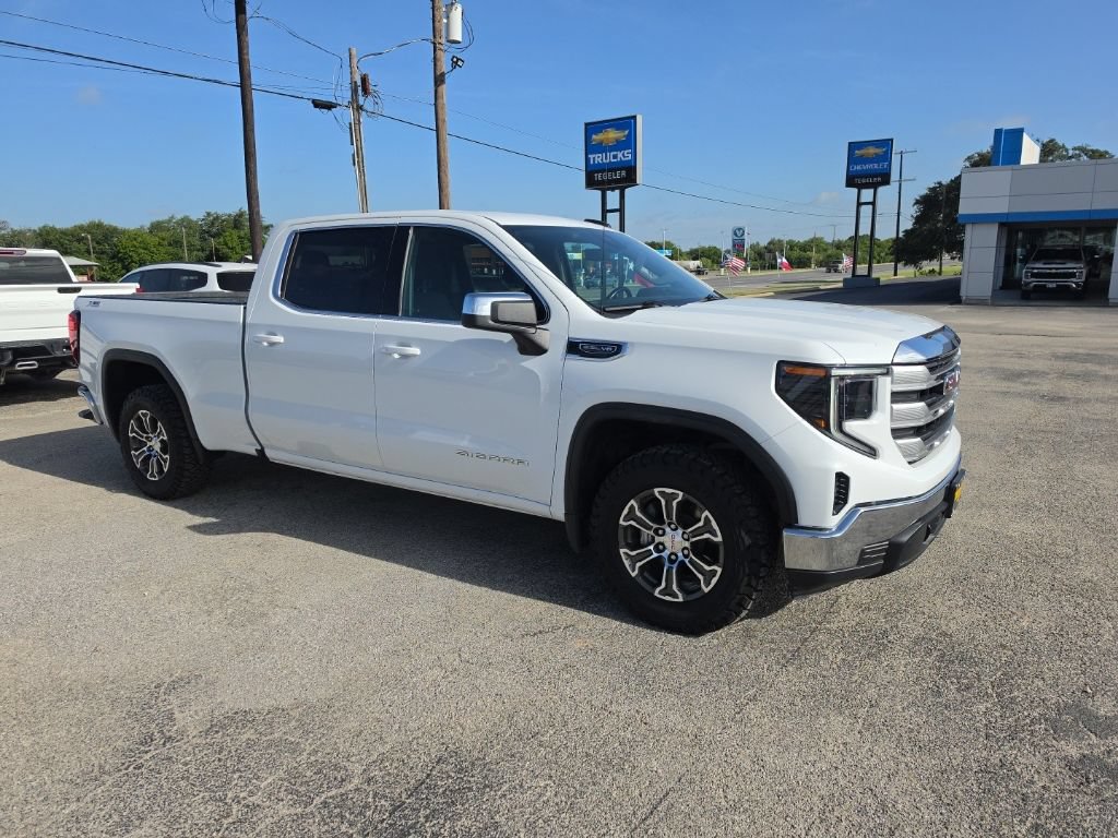 Used 2024 GMC Sierra 1500 SLE AWD/4WD image 4