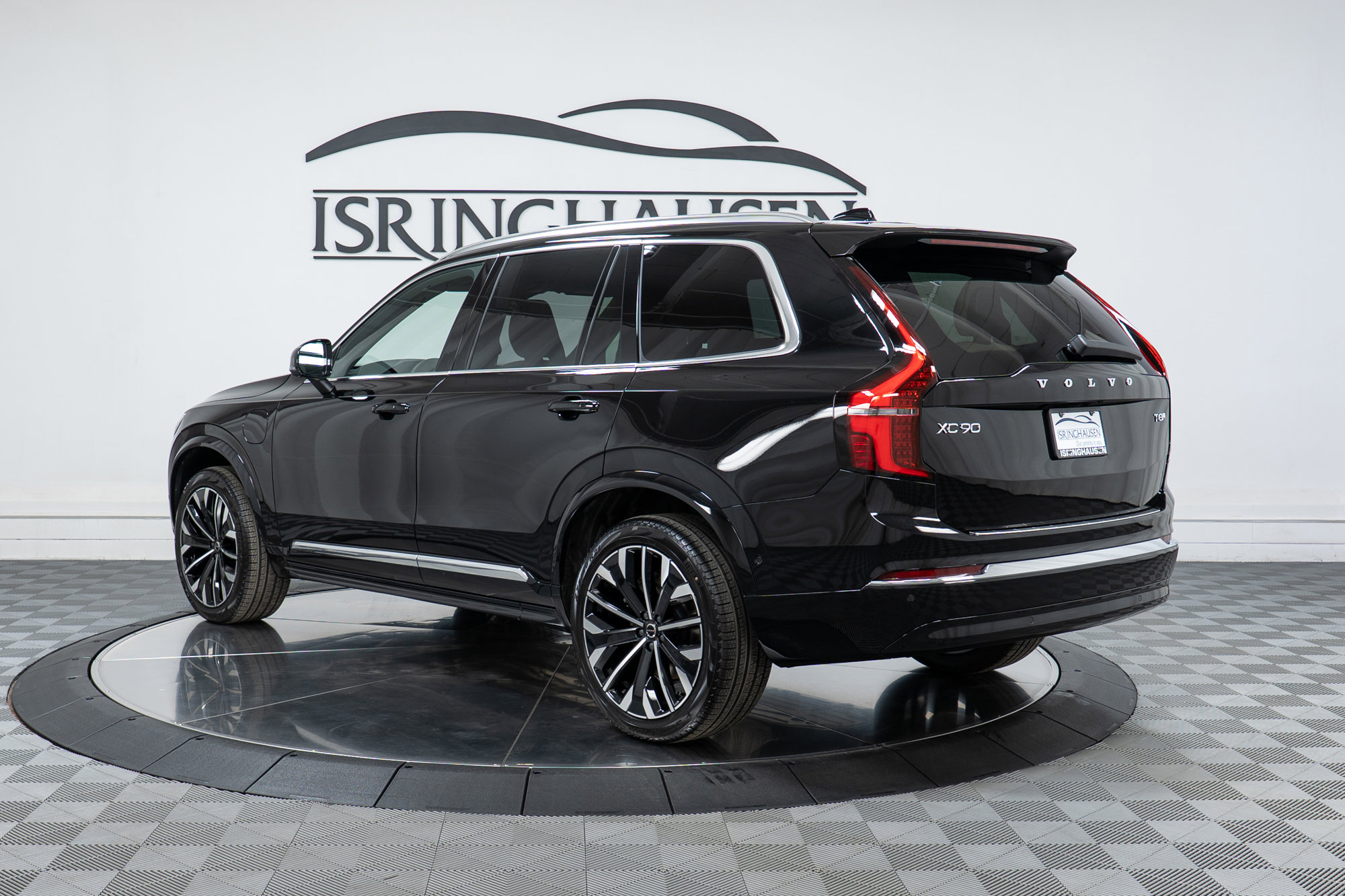New 2026 Volvo XC90 T8 Plus w/ Protection Package Premier image 7