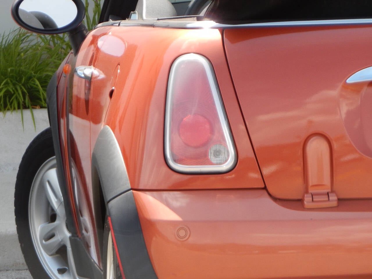 Used 2006 MINI Cooper Convertible image 1