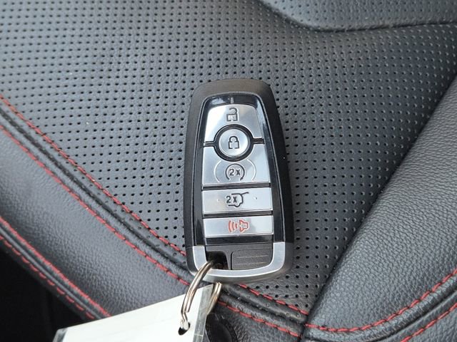 Used 2022 Ford Expedition Limited image 42