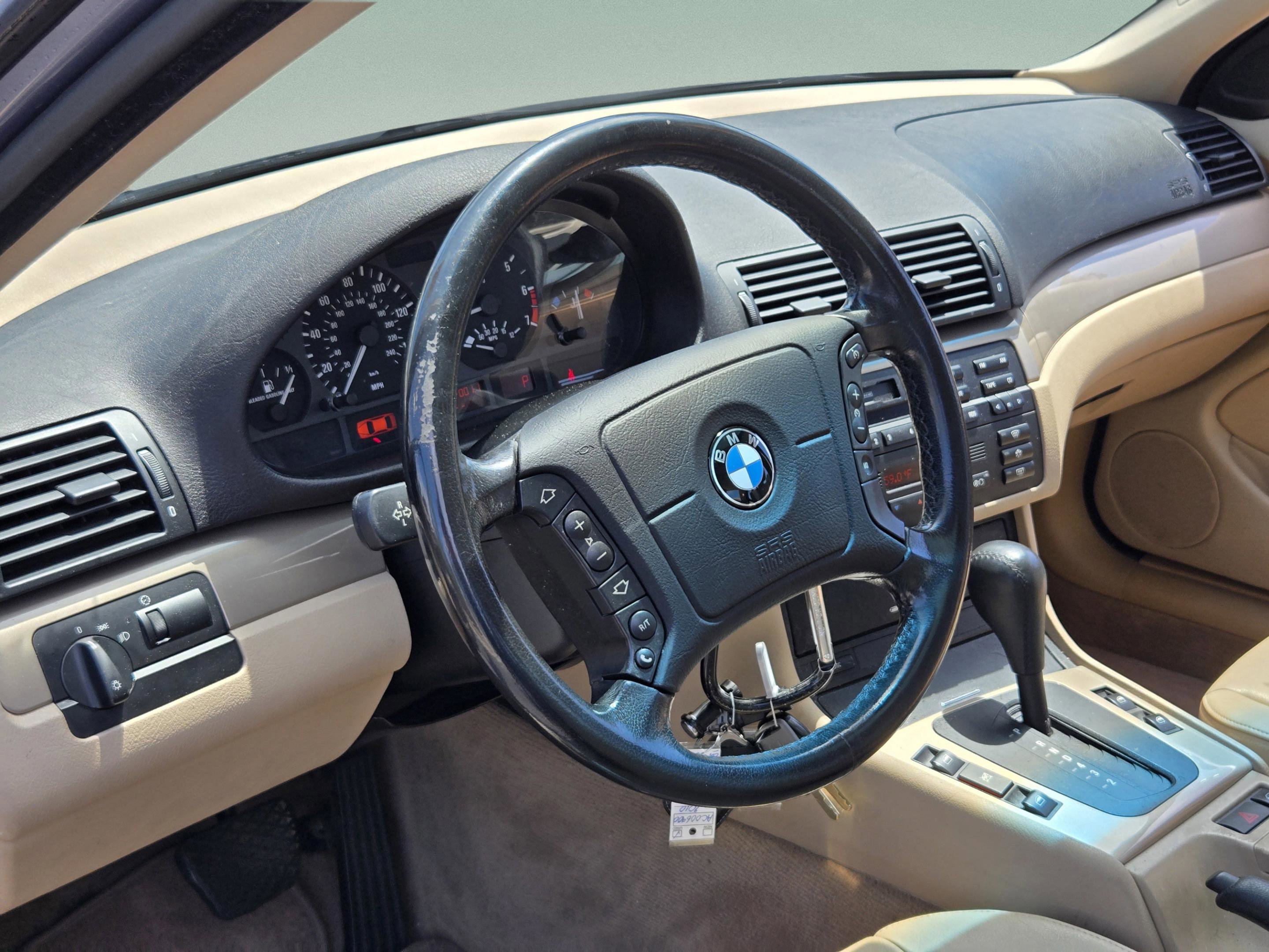 Used 2000 BMW 323i Sedan RWD image 13