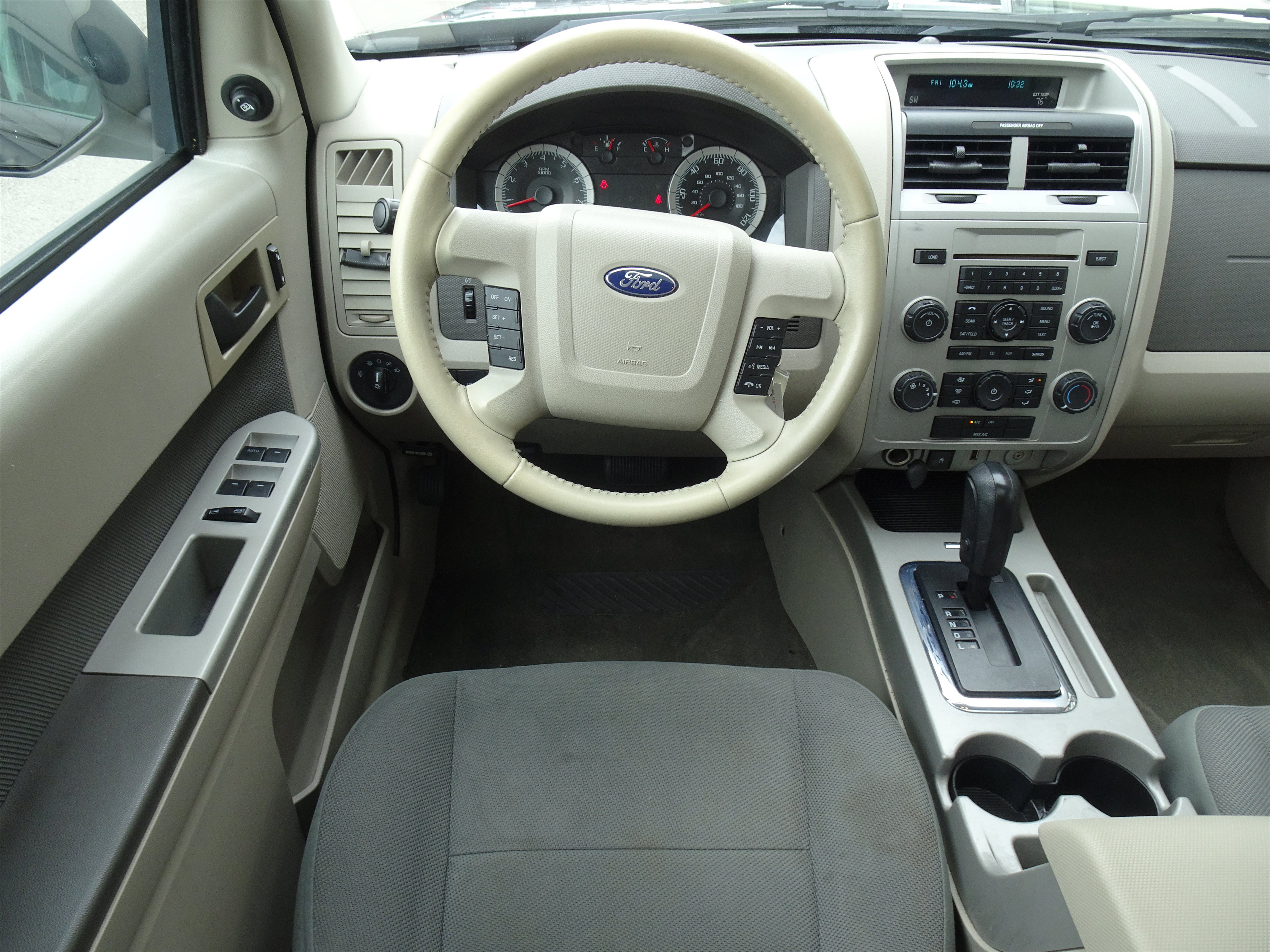 Used 2009 Ford Escape XLT AWD/4WD image 13