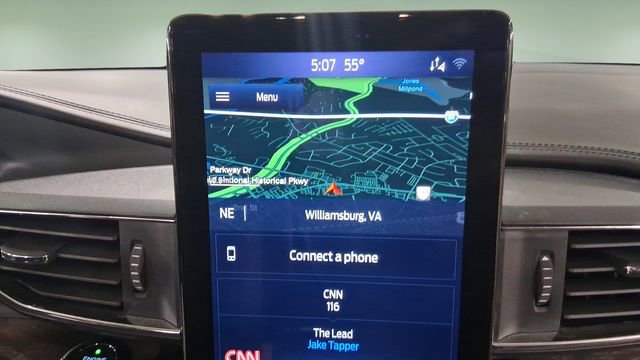 Used 2020 Ford Explorer Platinum w/ Premium Technology Package image 16