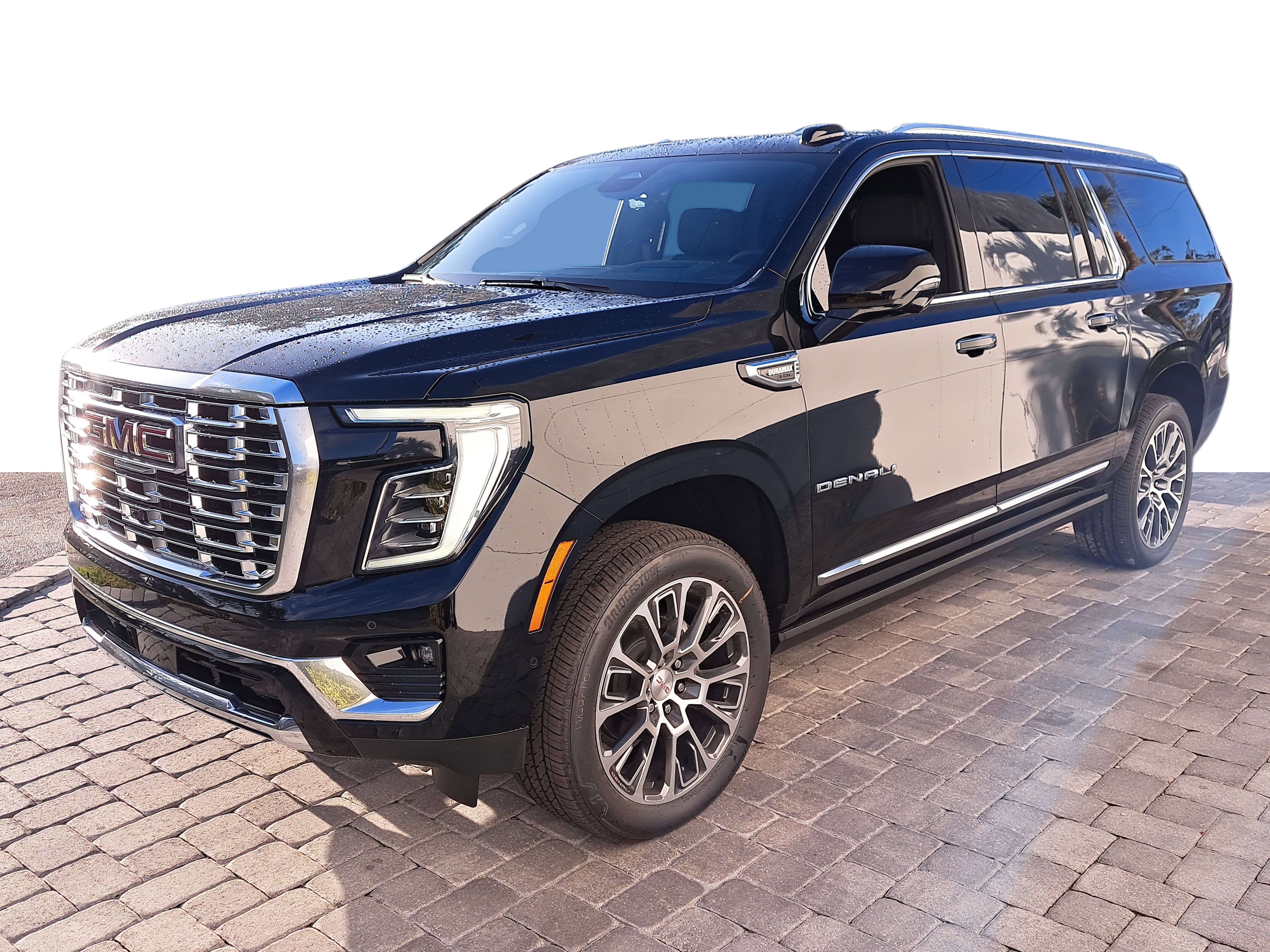 New 2026 GMC Yukon XL Denali w/ Denali Reserve Package image 3