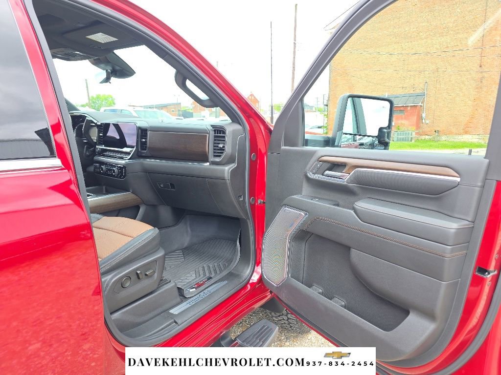 Used 2024 Chevrolet Silverado 3500 High Country w/ High Country Premium Package AWD/4WD image 43