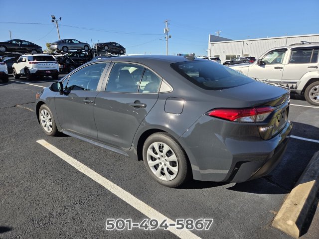 Used 2026 Toyota Corolla LE FWD image 7