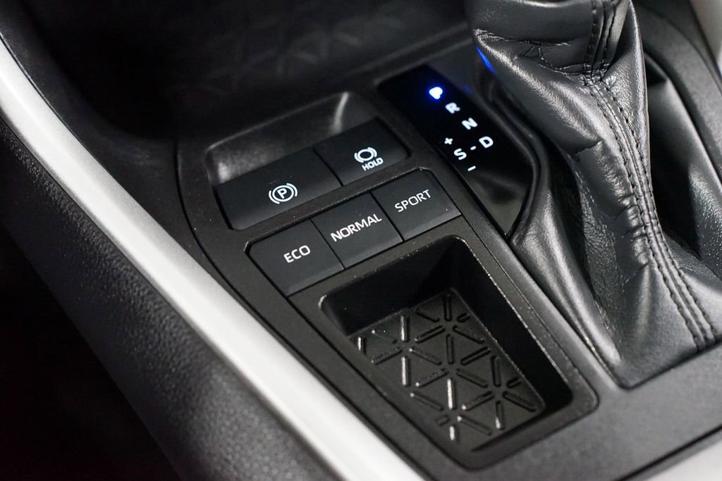 Certified 2024 Toyota RAV4 LE image 22