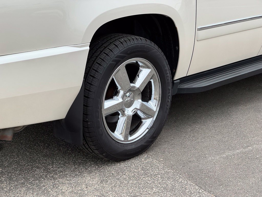 Used 2012 Chevrolet Suburban LTZ AWD/4WD image 38