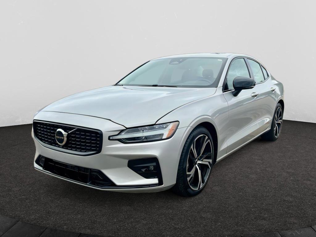 Used 2024 Volvo S60 B5 Core AWD/4WD image 2