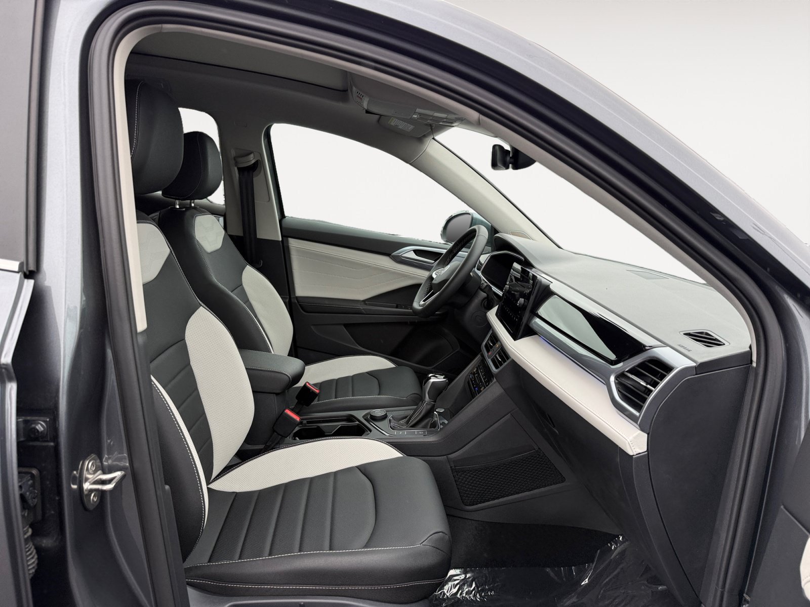 New 2026 Volkswagen Taos SEL AWD/4WD image 19