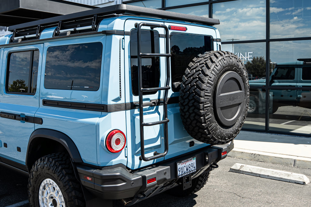 Used 2025 INEOS Grenadier Station Wagon AWD/4WD image 16
